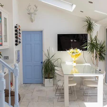 Gorgeous Boutique House, Gorey Village Holiday home *