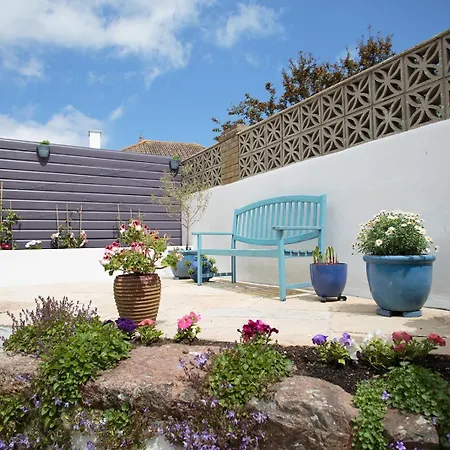 Gorgeous Boutique House, Gorey Village JERSEY