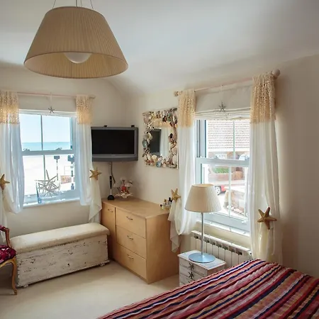 Gorgeous Boutique House, Gorey Village Holiday home