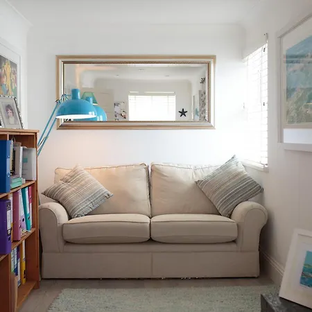 Gorgeous Boutique House, Gorey Village Holiday home JERSEY